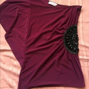 1-shoulder burgundy top with beading